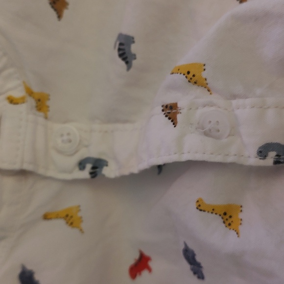 Donated. H and M Shirt Size 2-3 Years - Picture 3 of 4